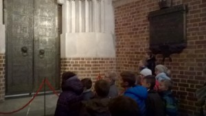 WP_20151120_14_48_36_Pro (640x360)