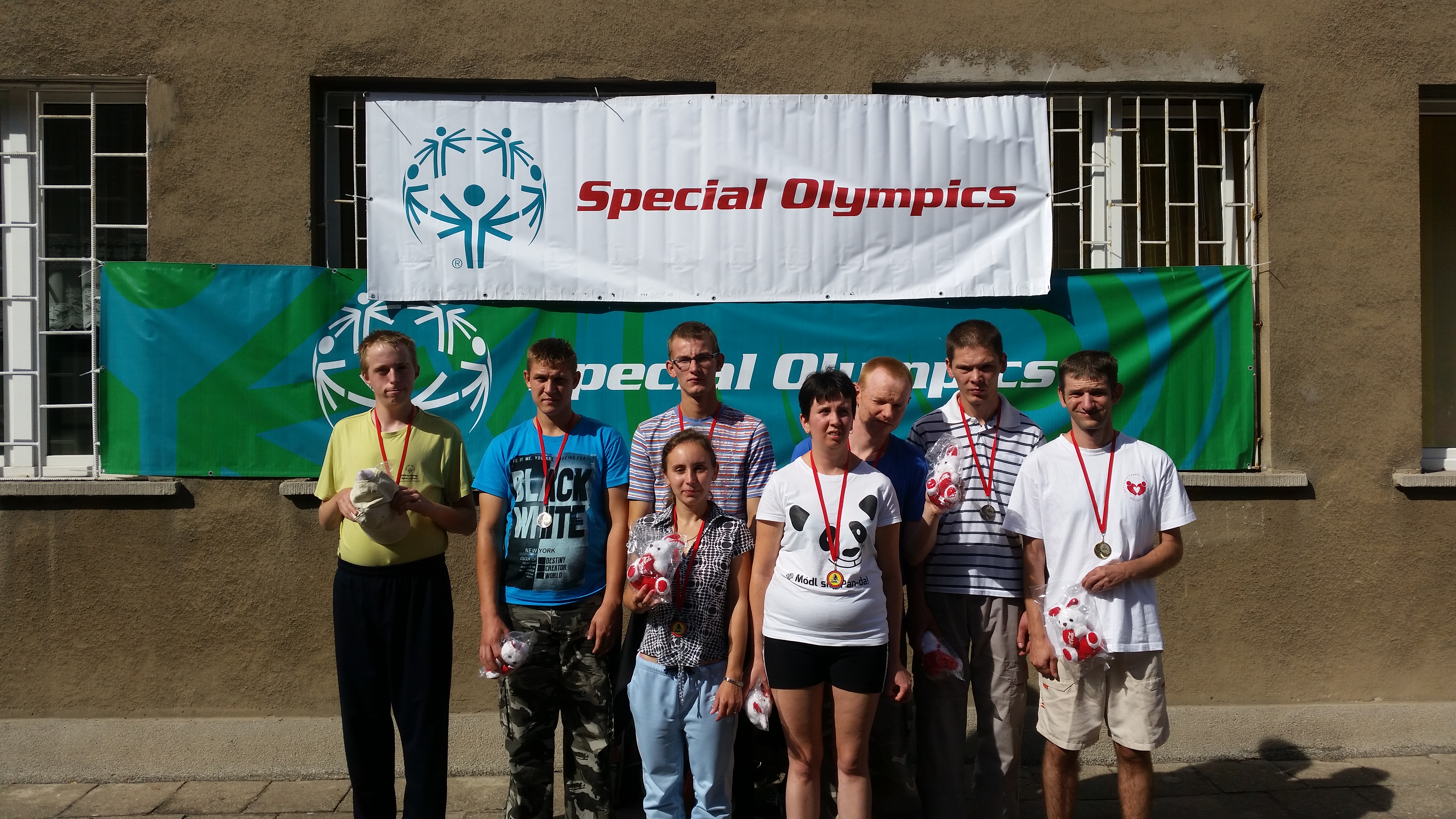 XIII REGIONALNY MITYNG OLIMPIAD SPECJALNYCH  W BIEGACH PRZEŁAJOWYCH  POZNAŃ 2015.